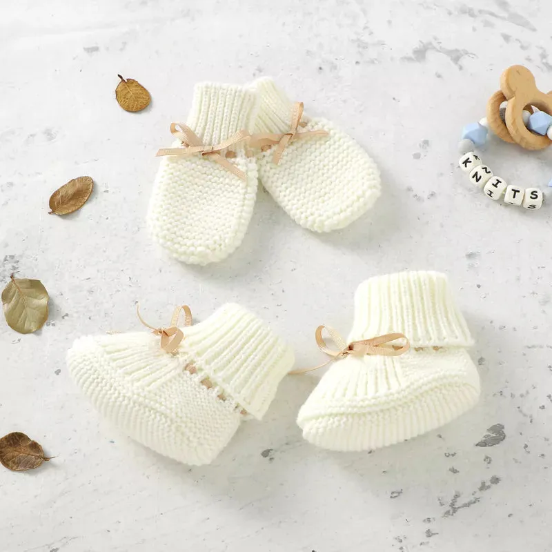 Baby Knitted Shoes & Gloves Set 0-18M
