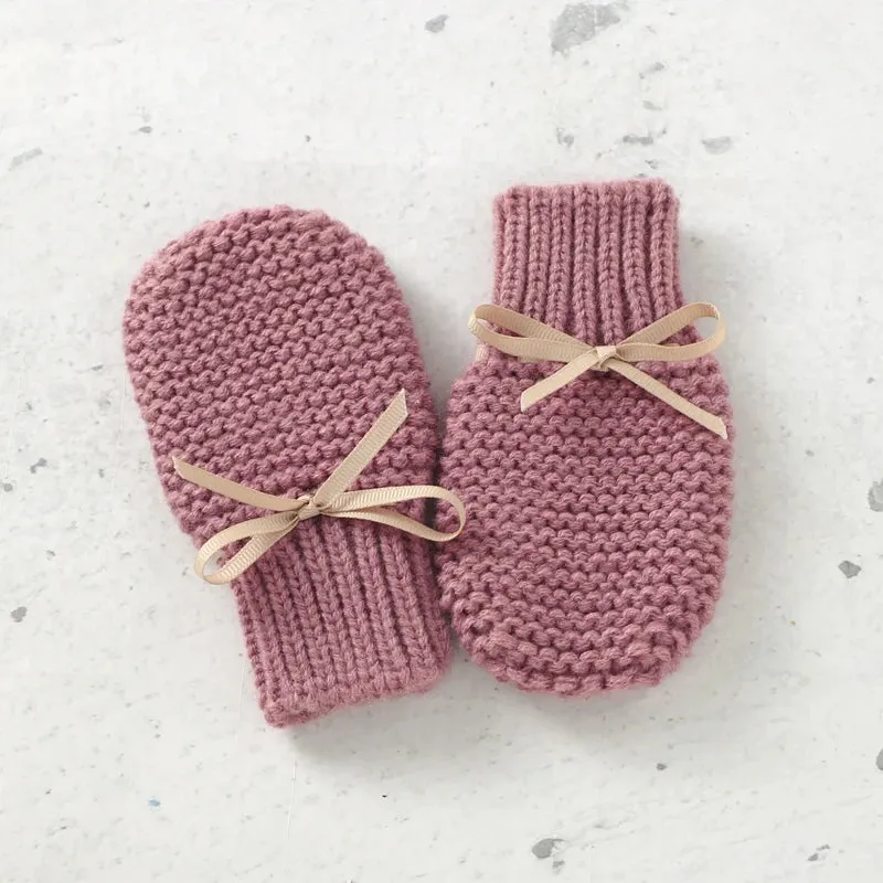 Baby Knitted Shoes & Gloves Set 0-18M