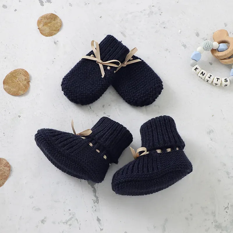 Baby Knitted Shoes & Gloves Set 0-18M