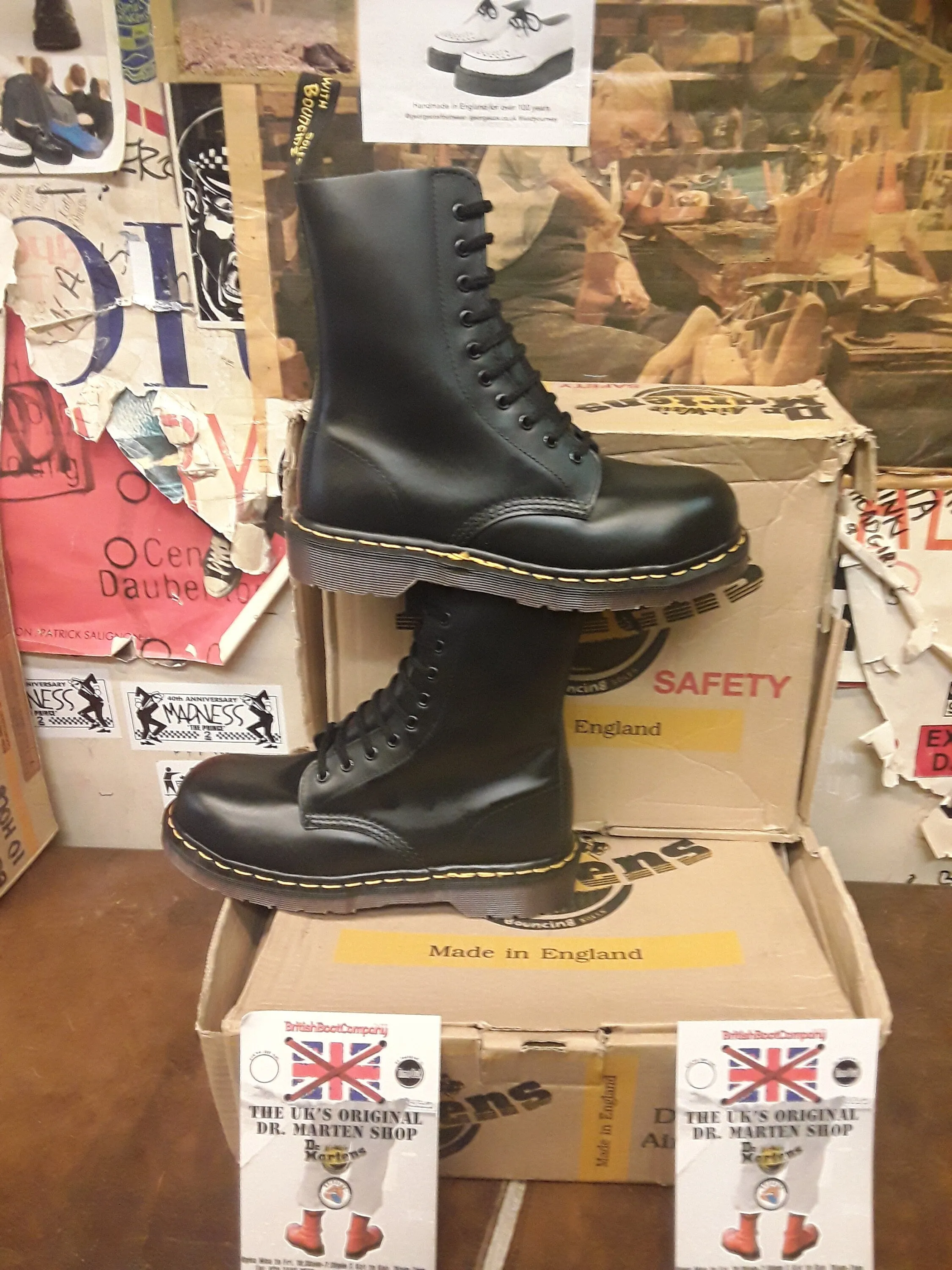 Dr Martens Vintage 1919, Size UK 4,6,8 / Vintage Boots Made in England, Womens Black Boots, 10 Hole Steel toe