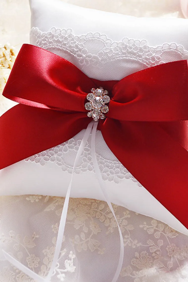 Lace Ring Pillow With Sash