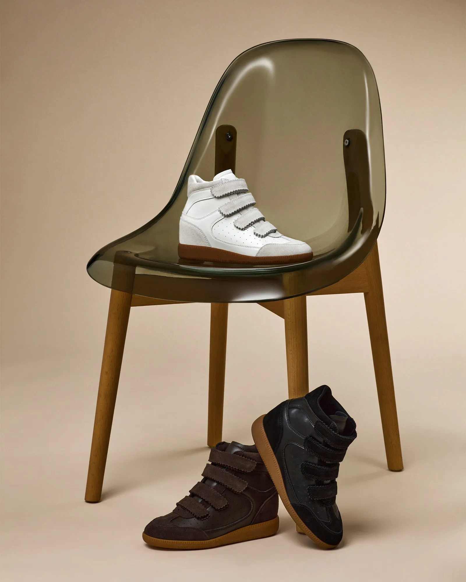 MUSTANG BLACK SUEDE