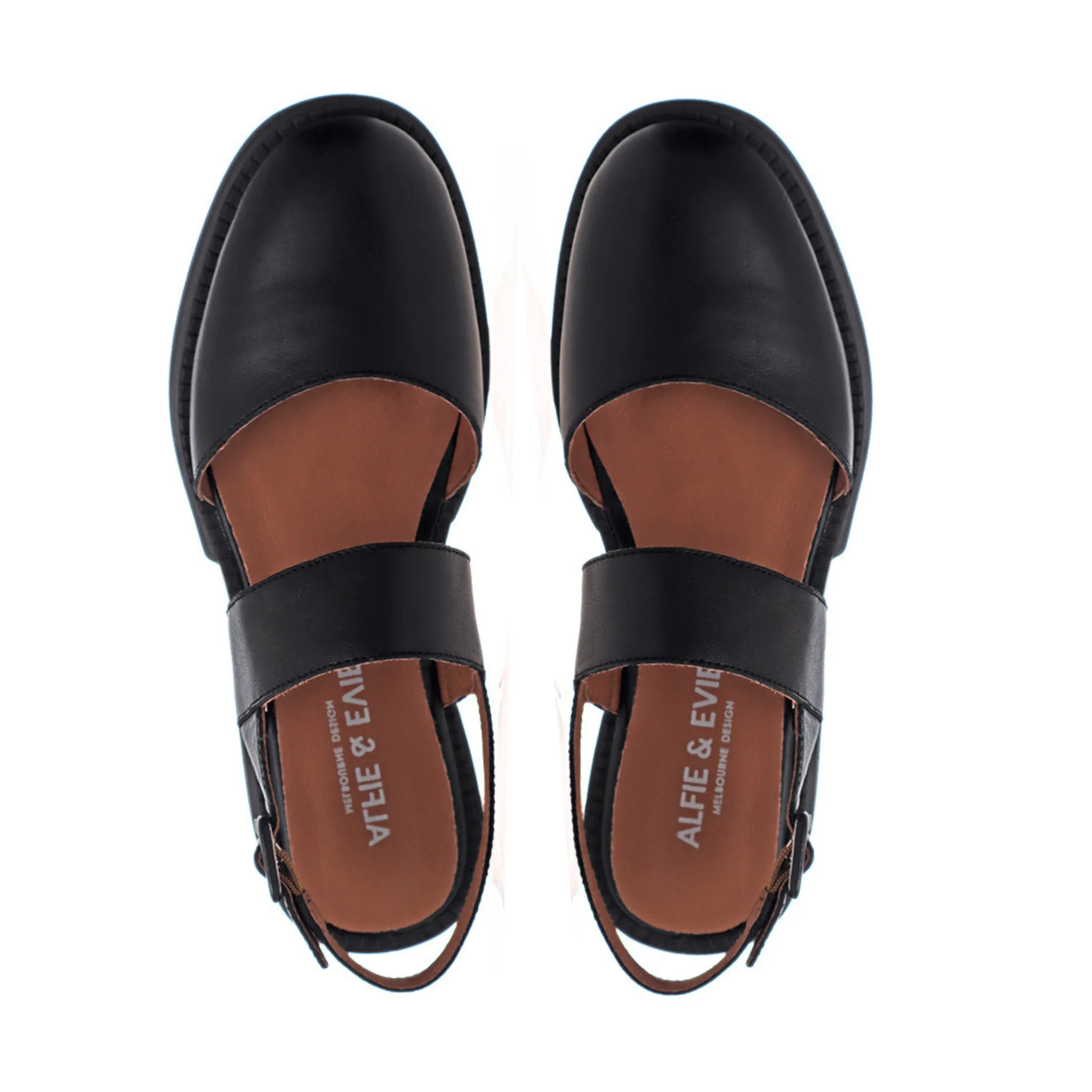 Treat Sandal in Black
